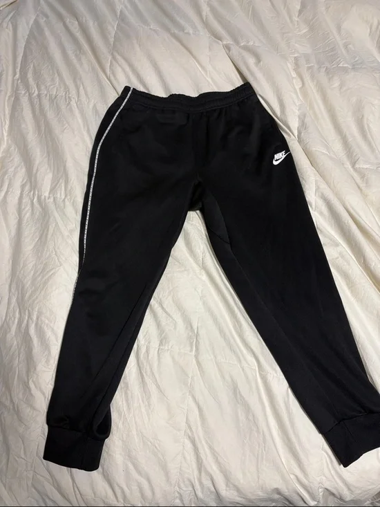Nike Black Kids' Joggers with White Logo and Side Trim - Picture 1 of 6